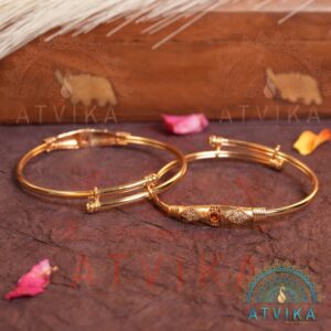 Antique Gold Adjustable Bangle Bracelet with Diamond Pattern Detailing-Back