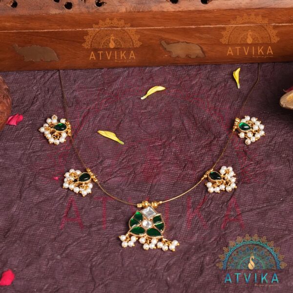 Green Kundan Invisible Thread Necklace with Pearl Clusters