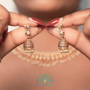 Elegant Gold-Finish Pearl Cluster Choker Necklace & Earring