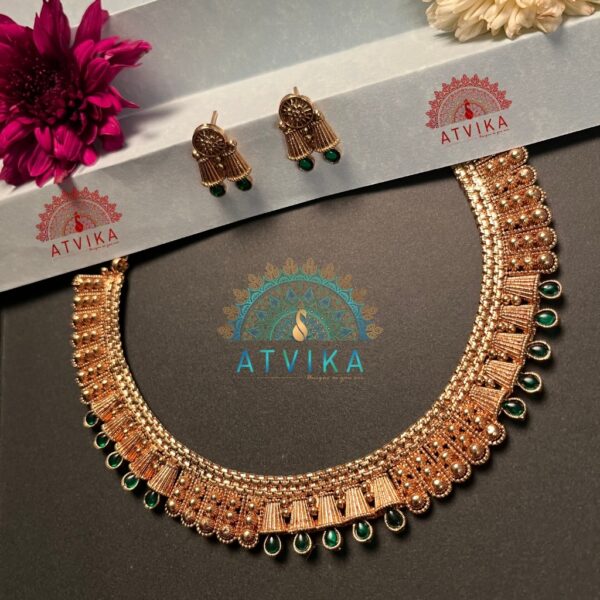 Green Elegance – Temple-Inspired Necklace & Earring Set