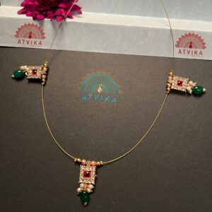 Invisible Thread Necklace – Delicate Radiance with a Bold Twist