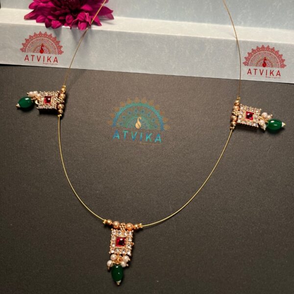 Invisible Thread Necklace – Delicate Radiance with a Bold Twist